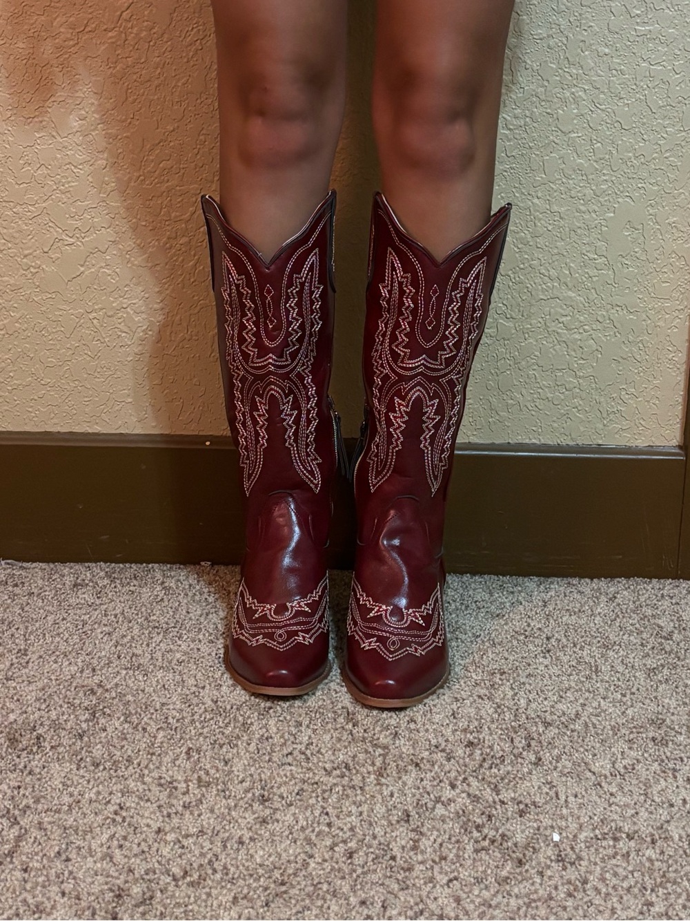Women's Burgundy Embroidered Western Boots